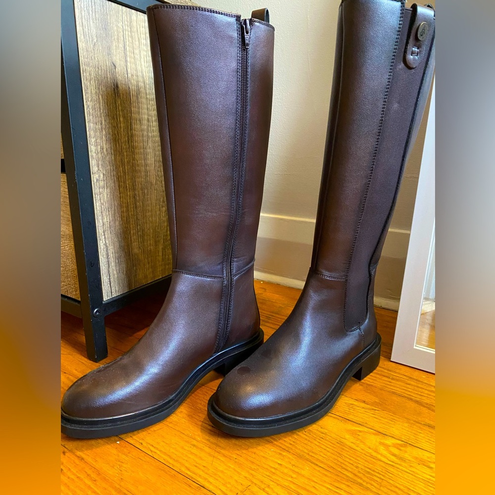 Brown boots